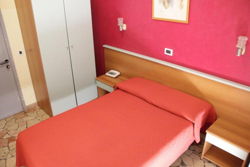 Hotel Del Sud Milan Luaran gambar